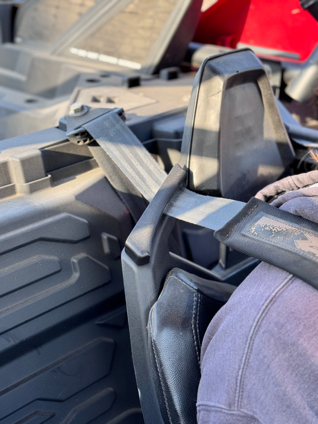 Polaris Pro XP / R seat belt retainers